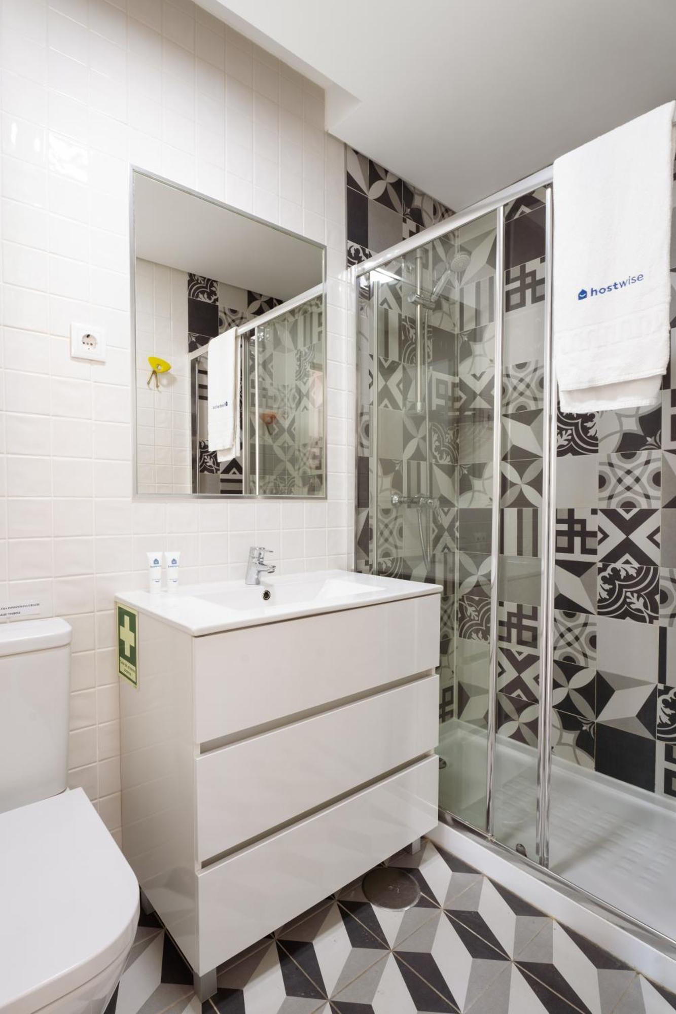 Apartamento Host Wise - Flat W Free Private Parking - Bright & Cozy OOporto Exterior foto